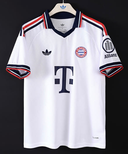 FC Bayern München 2026/27 Away Kit