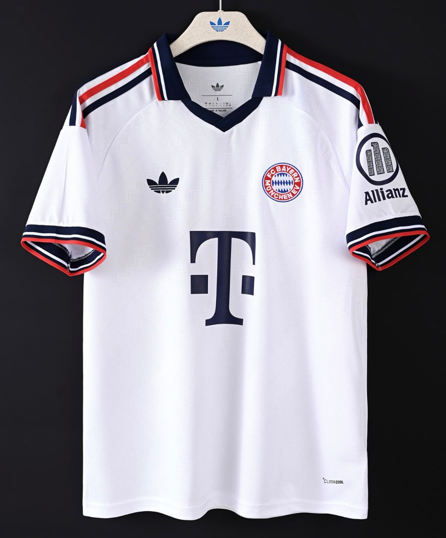 FC Bayern München 2026/27 Away Kit