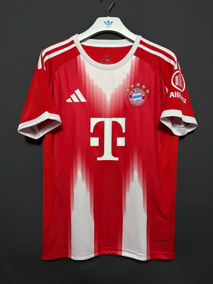 FC Bayern München 2025/26 Home Jersey